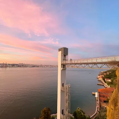 Cosy Loft In Cristo Rei * Almada